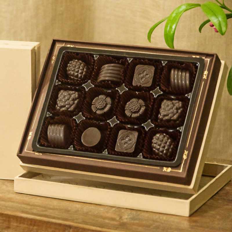 Parriez chocolate box, size 3x4, 12pc